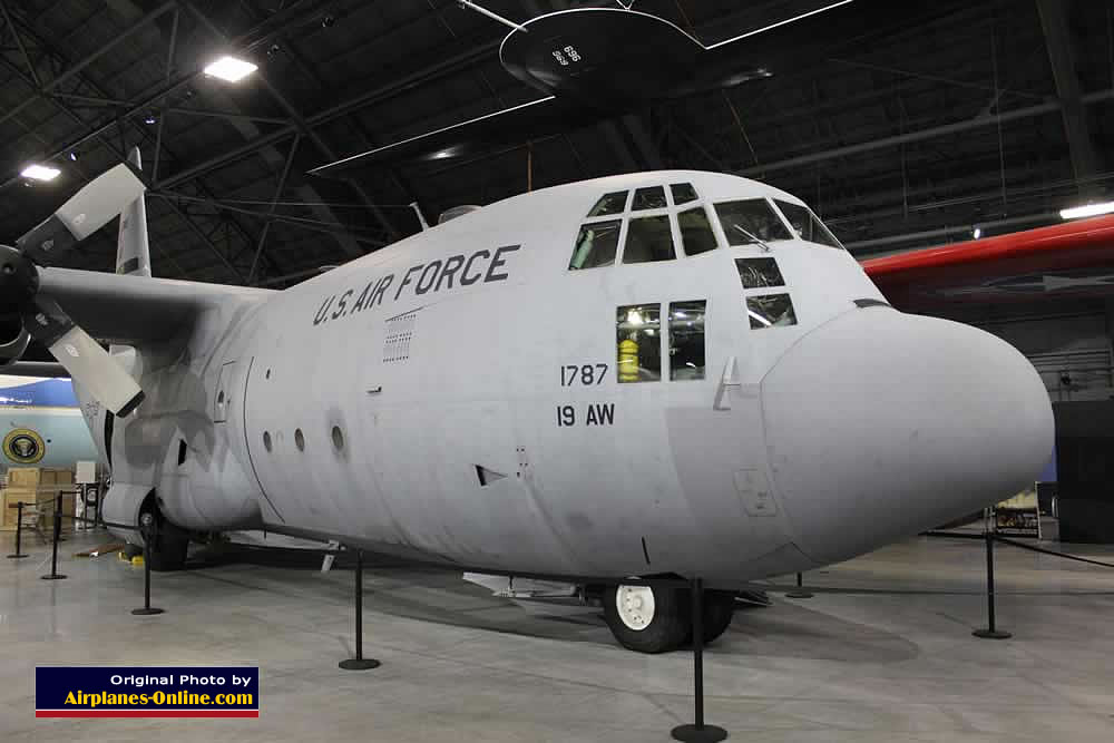 C-130E Hercules, S/N 621787, on display at the Museum of the United States Air Force, Dayton, Ohio C-130E Hercules, S/N 621787, on display at the Museum of the United States Air Force, Dayton, Ohio